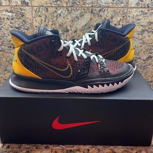 Kyrie 7 Ray Guns